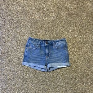Blue washed jean shorts